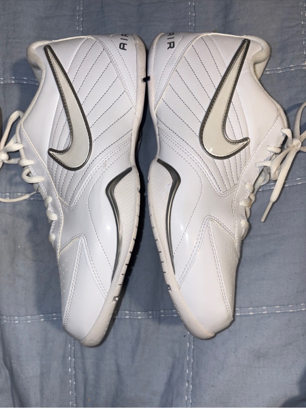 Nike air white Silver swish athletic Size 9 women’s walking Gym Y2K NWT